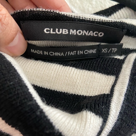Club Monaco Snap turtleneck Sweatshirt - Picture 5 of 5